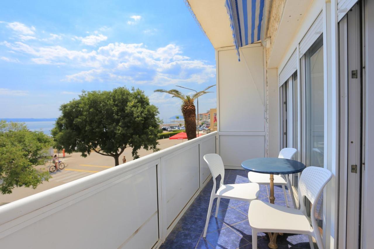 Apartments By The Sea Podgora, Makarska - 18918 エクステリア 写真
